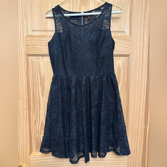 Black Dress Sz M - Picture 1 of 2